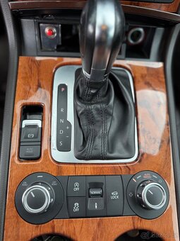 Volkswagen Touareg - 15