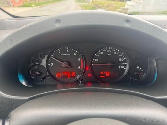 Prodám Nissan Navara D40 4x4 2,5 nafta 140 KW automat - 15