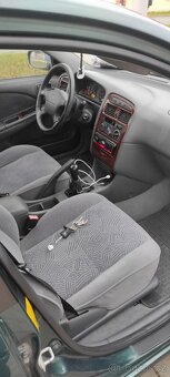 Toyota Avensis Kombi 1, 6 benzín - 15