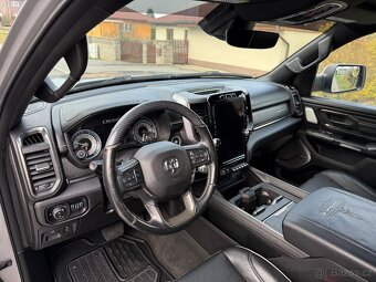 DODGE RAM LIMITED HEMI CREWCAB - 15