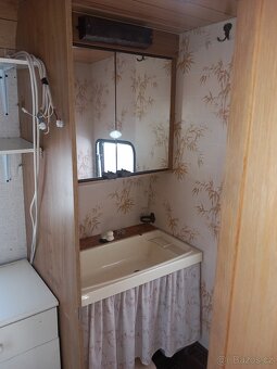 Prodám karavan bürstner Lux - 15