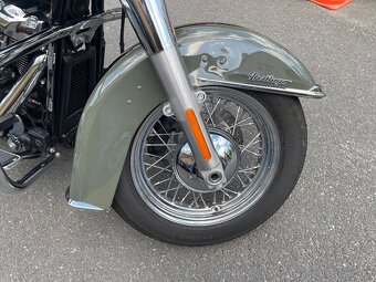 Prodám Harley-Davidson FLHC Softail Heritage 1745 cm3 64 kW - 15