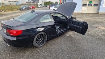 BMW 335 i E92 Sport - 15