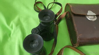 Starý dalekohled 6x40 s pouzdrem a Stará hračka - dělo na ka - 15