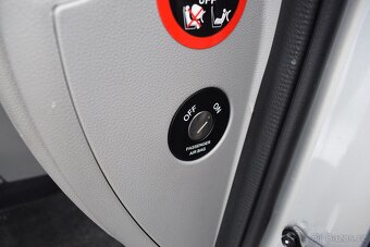 Kia Carens 1,6 CRDi SUPER STAV,PO STK - 15