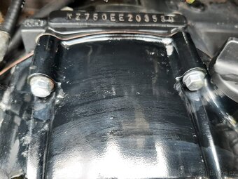 Kawasaki ZR 750 S - 15