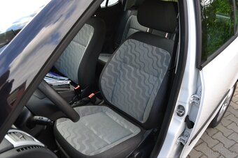 Škoda Fabia II 1.2 51kw benzín rok2008 - 15