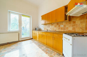 Prodej bytu 4+1, 130 m², Cheb, ul. Mánesova - 15