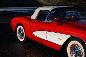 Chevrolet Corvette C1  283 cu in (4.6 L) - 15