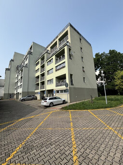 Pronájem bytu 2+kk, Bělehradská, Pardubice,  21.900Kč/měs, 6 - 15