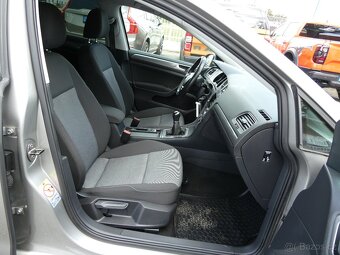 Volkswagen Golf 1,2 TSi 63kW serviska, závěs - 15