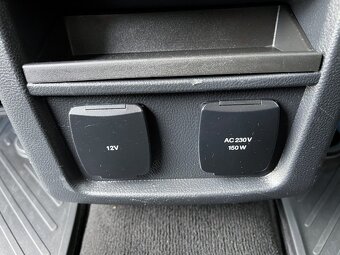 Ford S-Max 2.0 TDCI 110 kW navi 7 míst - 15