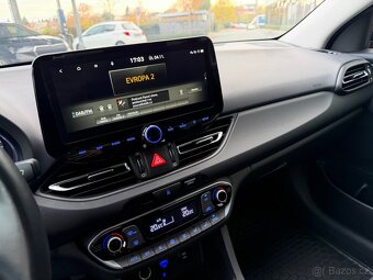 Hyundai i30 fastback 1.5 t-gdi 118 kw / 2022 - 15