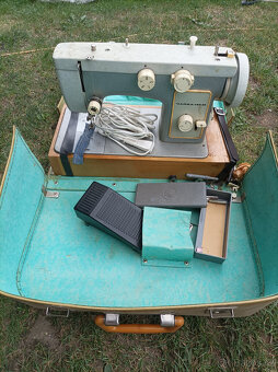 Starožitnosti/sbírka - 15