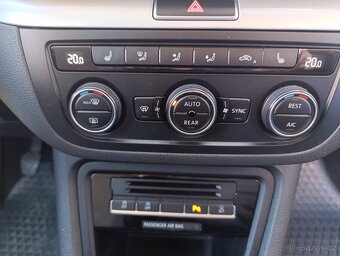 Volkswagen Sharan 2.0Tdi 7 míst - 15