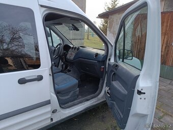 Prodám Ford Tourneo Conect Rok výroby: 2011 Barva Bílá - 15