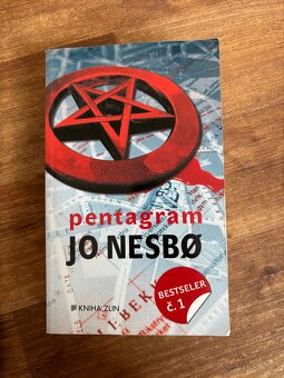 Jo Nesbo - Spasitel, Pentagram, Červenka - 15