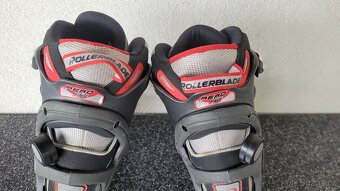 Kolečkové brusle rollerblade vel.42 - 15