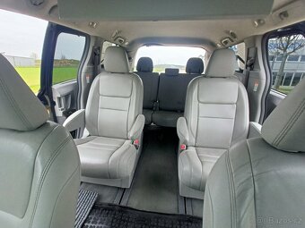 TOYOTA SIENNA XLE 3,5 V6 AWD  2015 NOVÝ MODEL 7 míst LPG - 15
