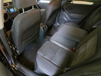 Volkswagen Golf VI 1,4TSi 90kW Highline - 15