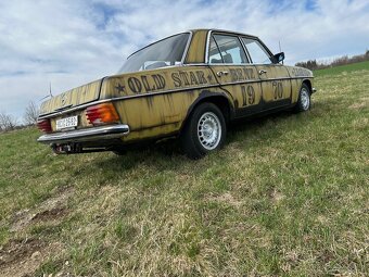 Mercedes W115 240D Žralok - 15