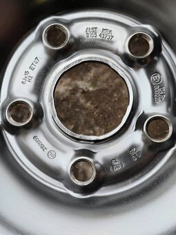 Zimní Barum+BFGoodrich 195/65/15 + disky - 15