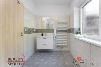Pronájem, domy/rodinný, 90 m2, Regnerova 138, 54232 Úpice, T - 15