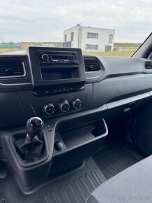 Renault Master 2299 cm³ - 15