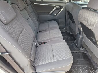 Toyota Verso,1.6D-4D,82KW,7MÍST,KAMERA,BEZ KOROZE,R.V.2015 - 15