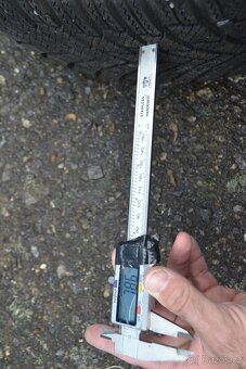 Š.Karoq, S.Ateca – Zánovní zimní komplet 215/60R16 - 15