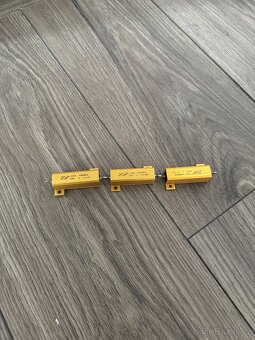 Elektro súčiastky - 15