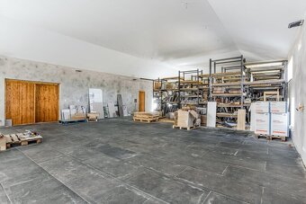 Prodej komerční stavby- sklad, showroom, kanceláře, byty, 83 - 15