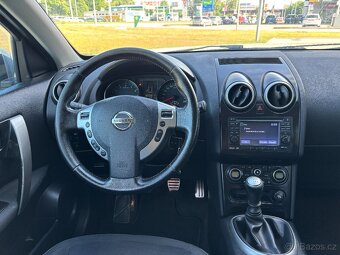 Nissan Qashqai,  2,0i 104kW 4x4 panorama - 15