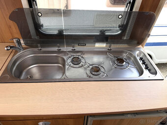 Bürstner Averso 500 TL, PŘEDSTAN --SLEVA-- - 15