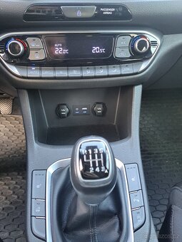 Hyundai i30 1.4 tgdi kombi style 103kw - 15