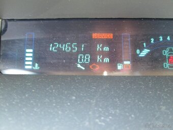Renault Megane Scenic II 1.6i - 15