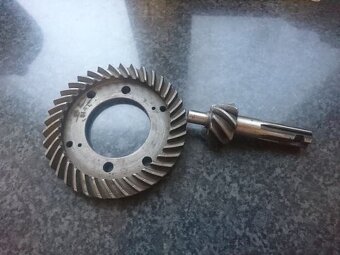 Originální nové náhradní díly z vojenského depozitu MW750 - 15