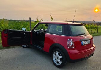 Mini One 1.6 16V 55KW/75 koní R.V.02/2013 - 15