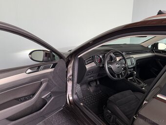 VOLKSWAGEN Passat Variant-2.0TDi-BMT-140kW-DSG-Highline-R17 - 15