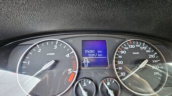 Renault Laguna 3, 2.0dCi, 2010 - 15