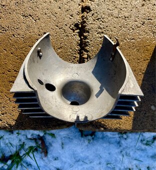 Jawa ČZ 250 kývačka, perak - kryty karburátoru - 15