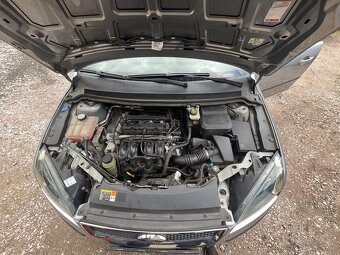 Ford Focus 1,6 benzín - 15