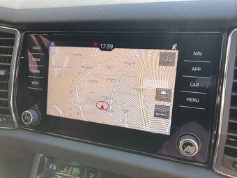 Škoda Kodiaq 2.0TDI 140kW 4x4 DSG Keyless Full LED 2x ALU18 - 15