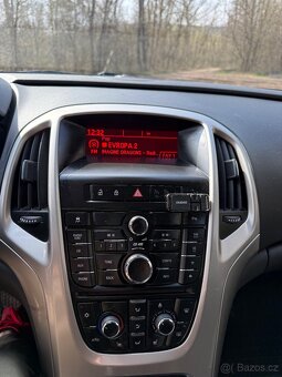 Opel Astra 1.4 Turbo, ve výborném stavu - 15