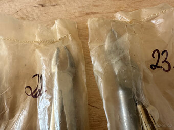 NEPOUŽITÉ zubařské extrakční kleště CHIRANA 3 - 15