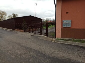 Pronájem velkého bytu 1+kk - 15