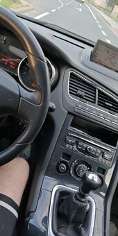 Hyundai i30 kombi havarované 2014 - 15