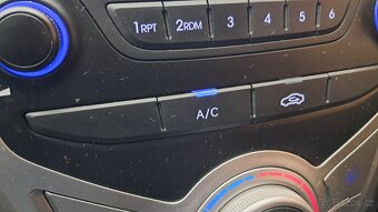 Hyundai ix20, 1.4i / najeto 25 000 KM 1.MAJITEL - 15