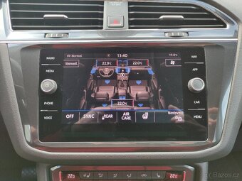 VW Touran DSG HIGHLINE LED ACC NAVI VYHŘ.SEDAČKY TAŽNÉ - 15