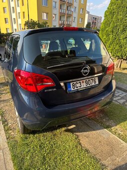 Opel Meriva 1,4 turbo / 88 kW modrá - 15